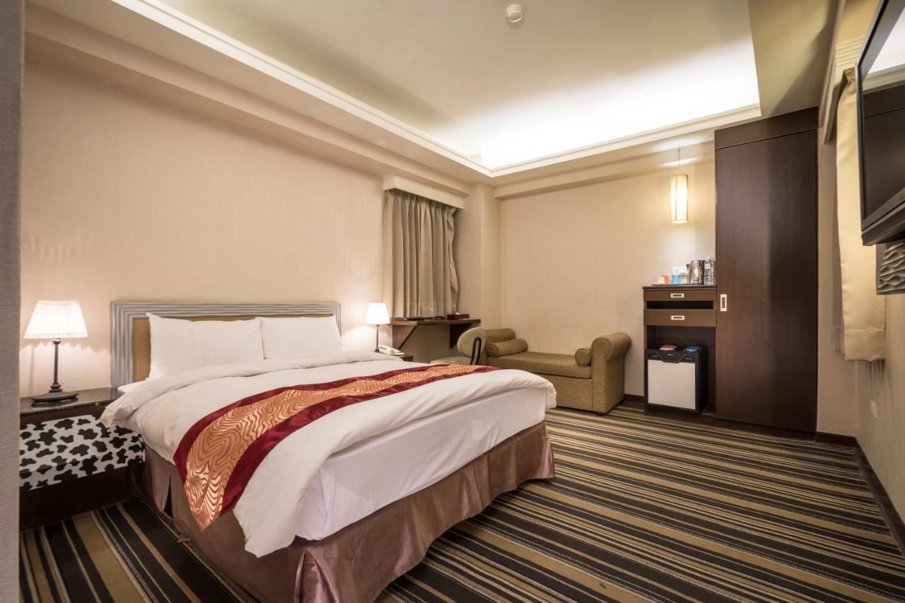 Country Garden Hotel Chiayi City Exterior photo