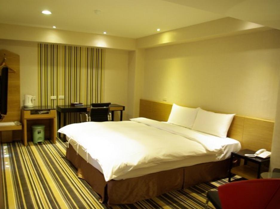 Country Garden Hotel Chiayi City Exterior photo