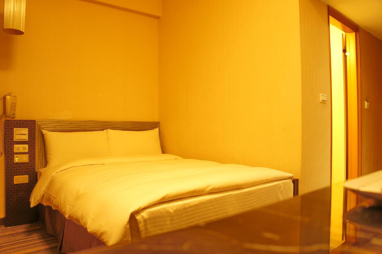 Country Garden Hotel Chiayi City Exterior photo