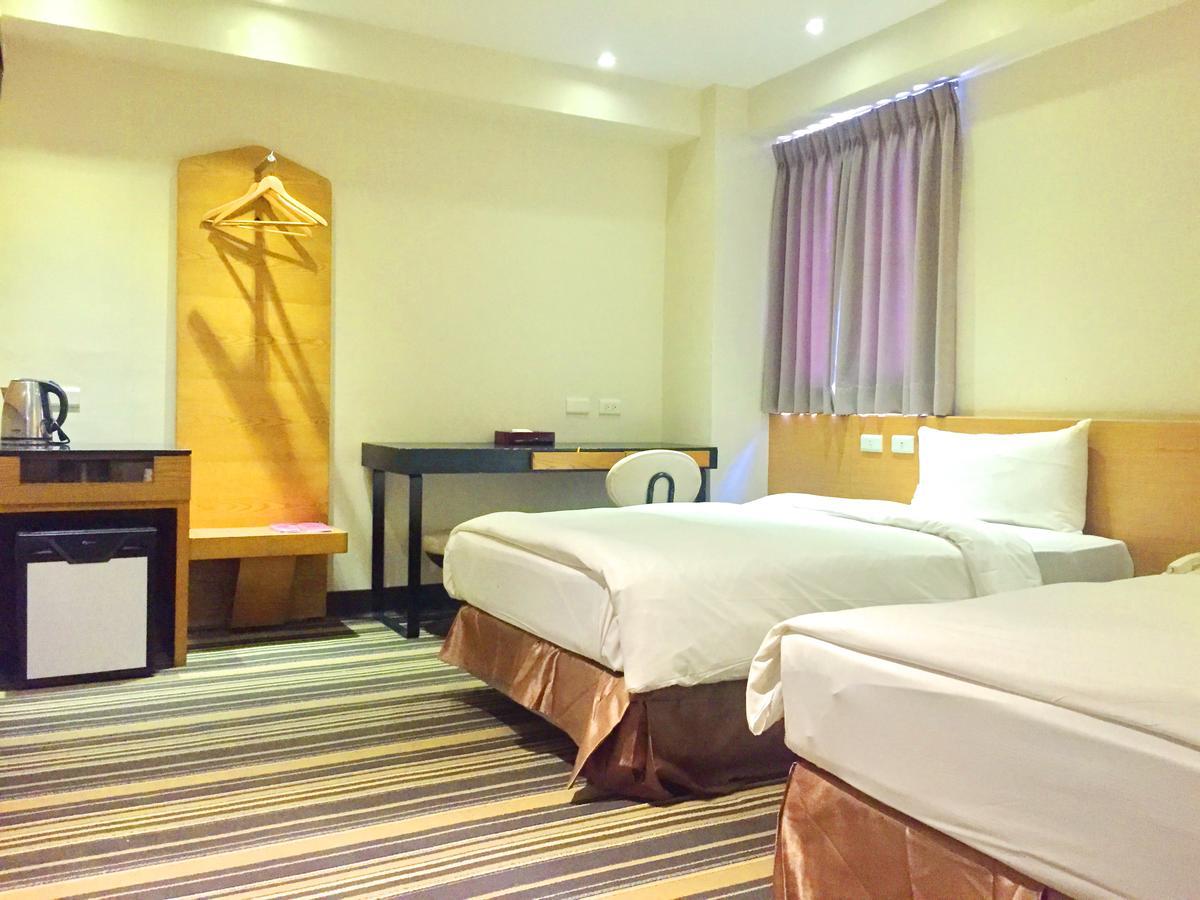Country Garden Hotel Chiayi City Exterior photo