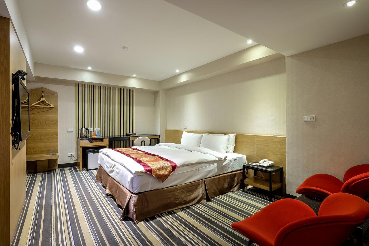 Country Garden Hotel Chiayi City Exterior photo