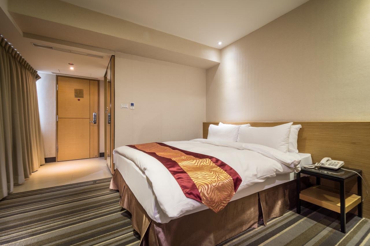 Country Garden Hotel Chiayi City Exterior photo