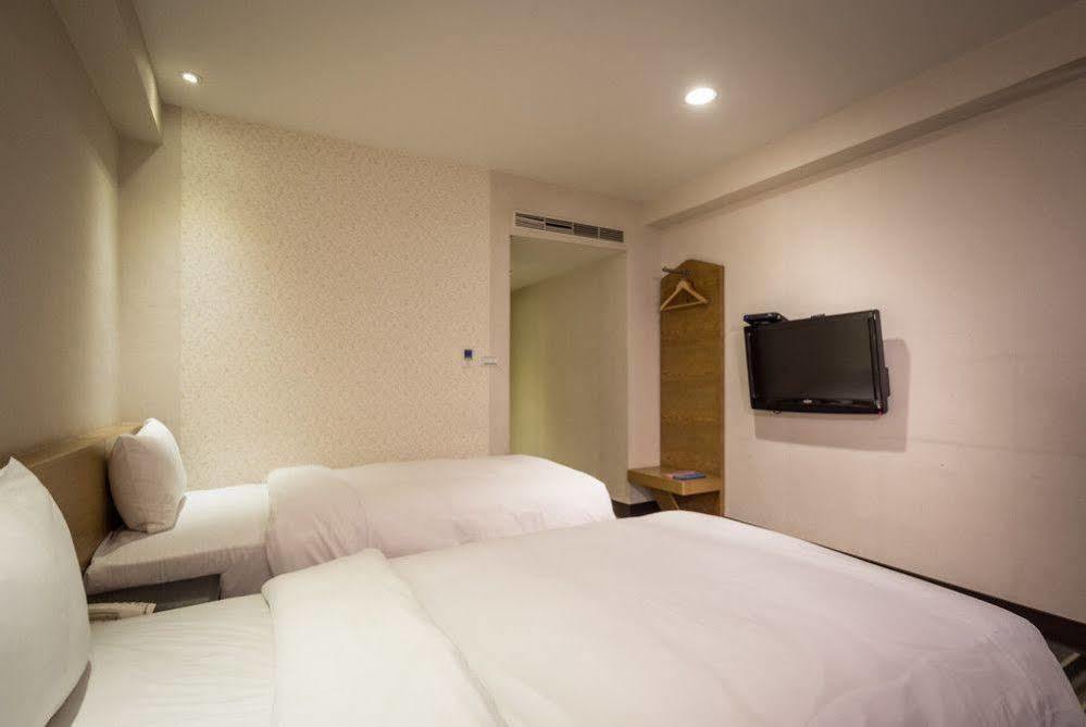 Country Garden Hotel Chiayi City Exterior photo