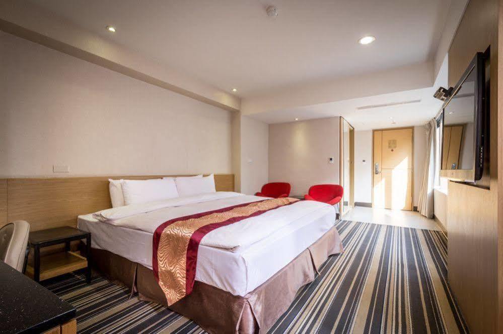 Country Garden Hotel Chiayi City Exterior photo